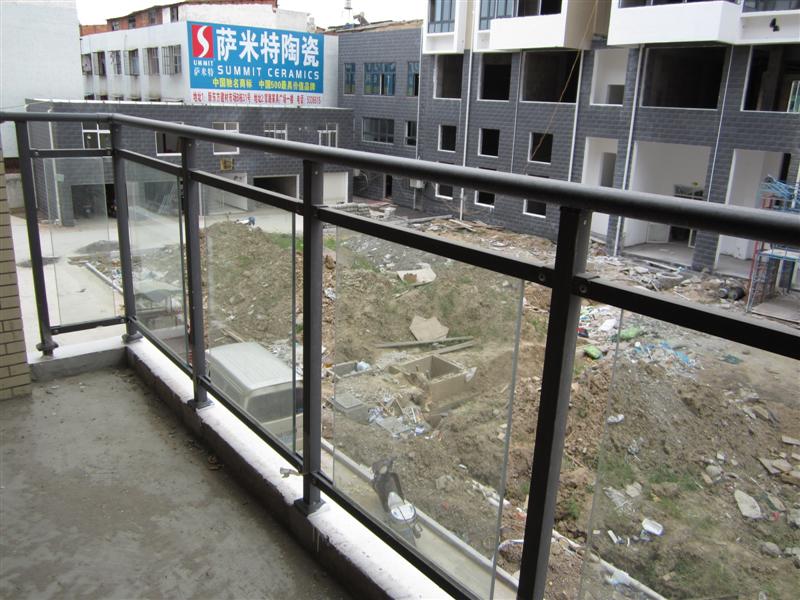 供应玻璃锌钢阳台护栏锌合金组装阳台护栏